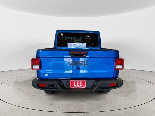 New 2025 Jeep Gladiator Sport image 5