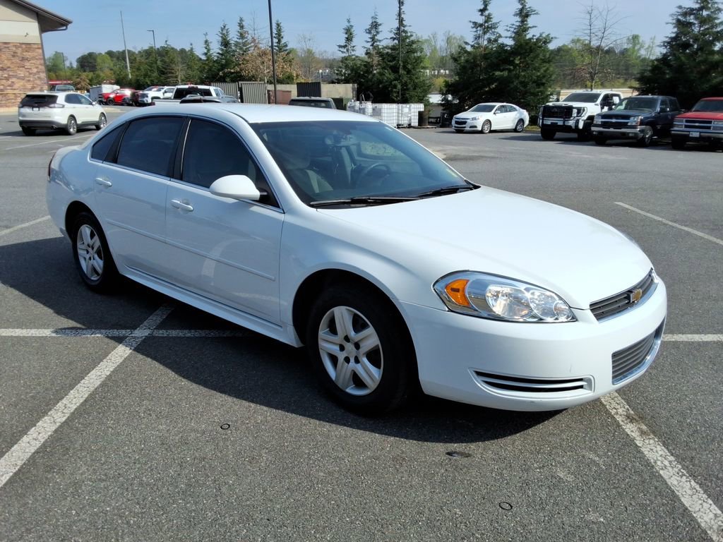 Used 2010 Chevrolet Impala LS FWD image 3