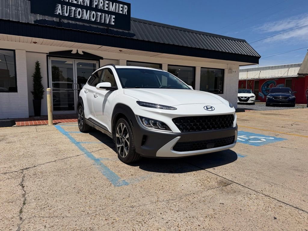 Used 2022 Hyundai Kona Limited image 3