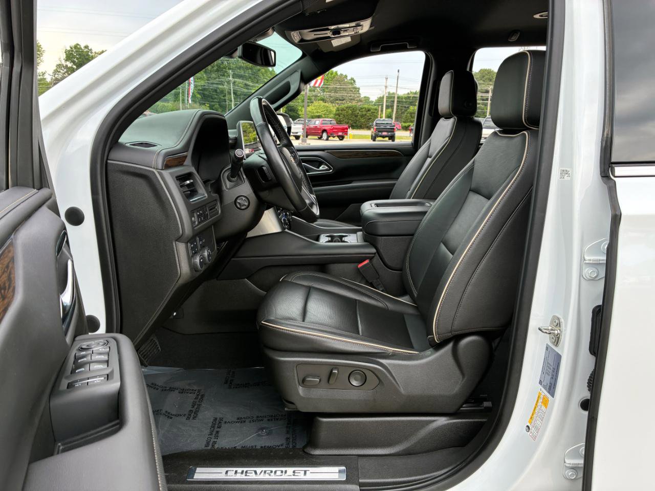 Used 2021 Chevrolet Tahoe Premier w/ Texas Edition AWD/4WD image 12