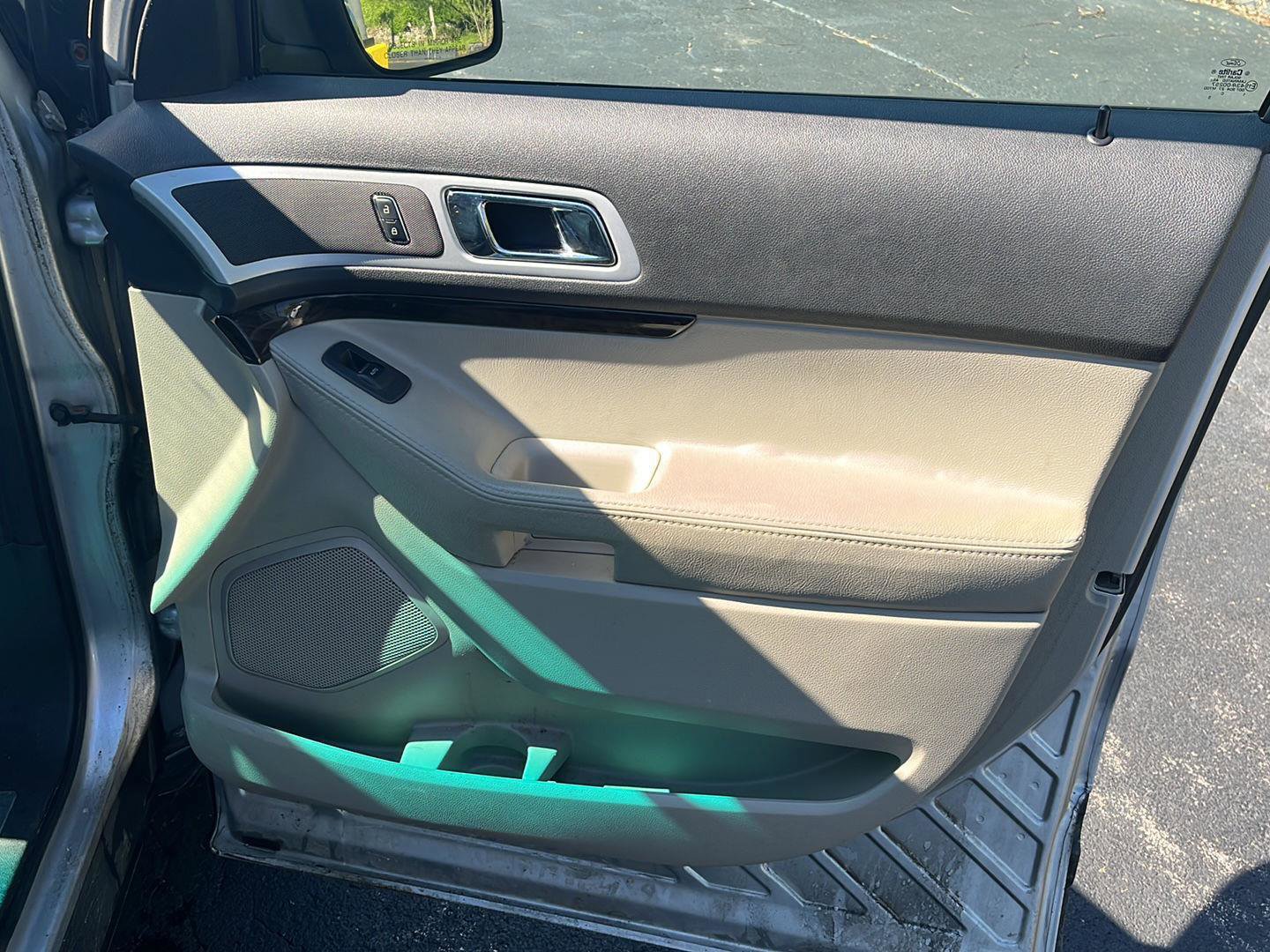 Used 2011 Ford Explorer Limited w/ 302A Rapid Spec Order Code image 31