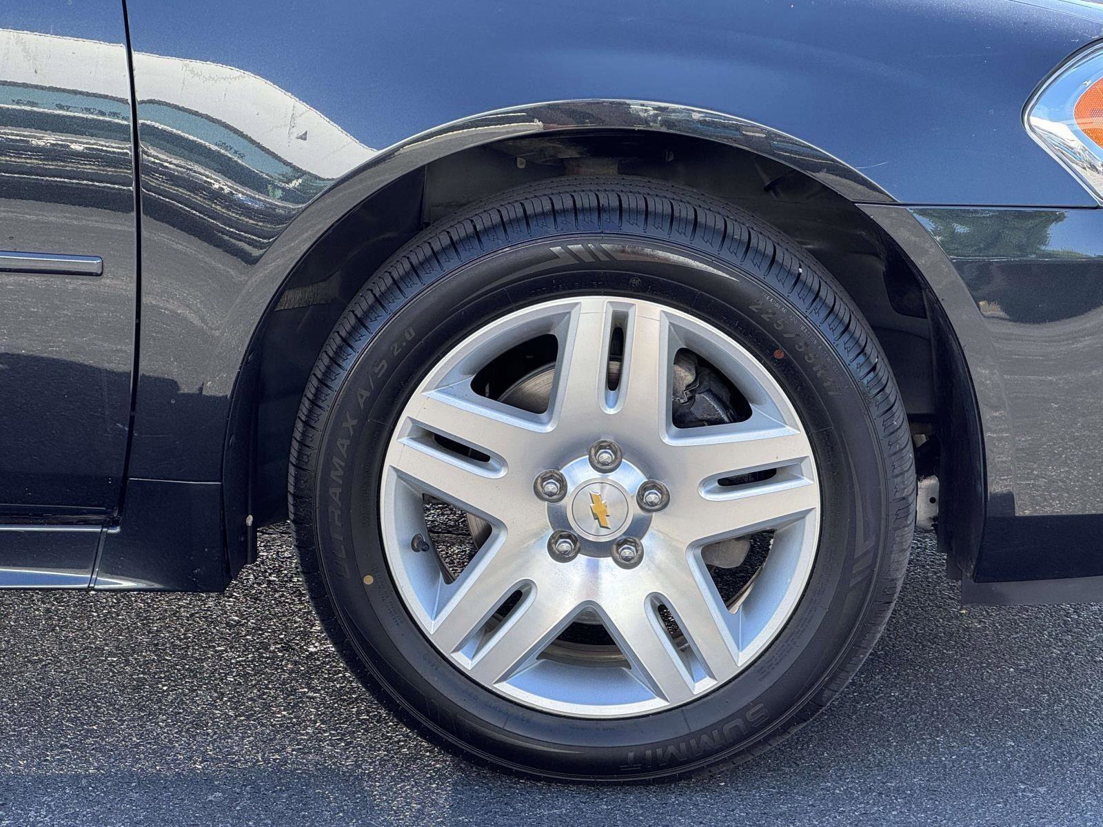 Used 2012 Chevrolet Impala LT FWD image 7
