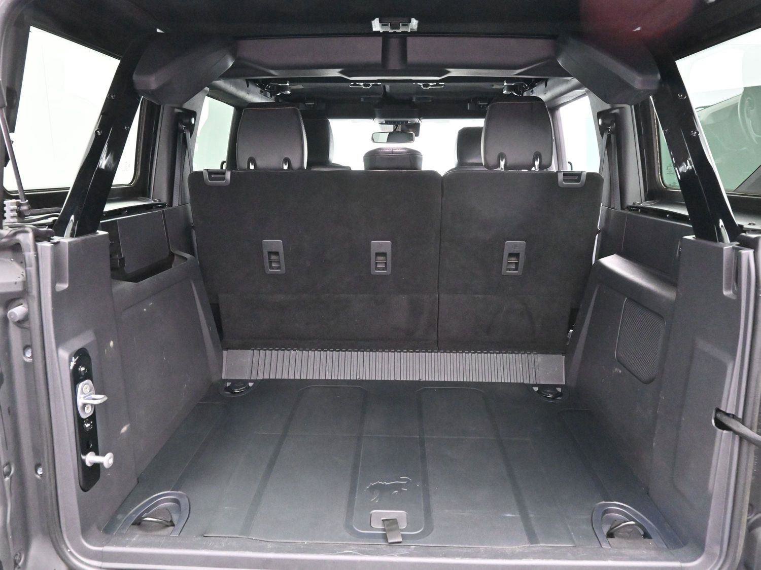 Used 2023 Ford Bronco Badlands image 10