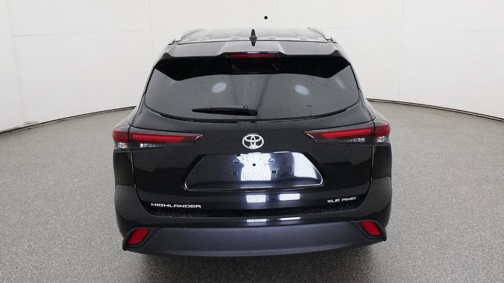 New 2026 Toyota Highlander XLE image 5
