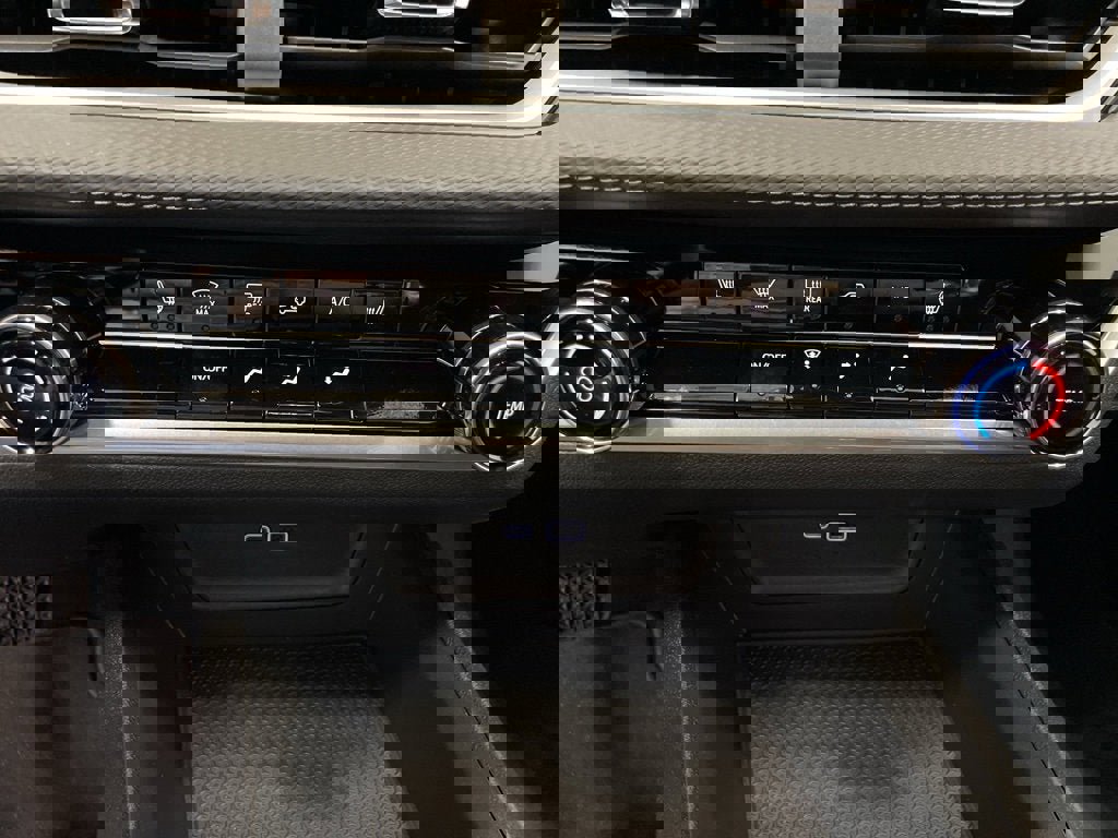 New 2026 Chevrolet Equinox LT w/ Safety and Technology Package image 21