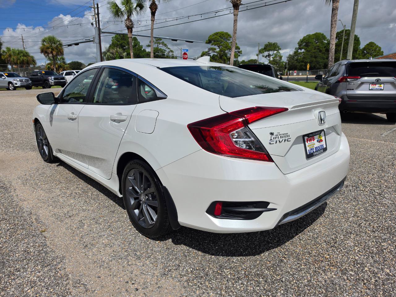Used 2019 Honda Civic EX-L image 3