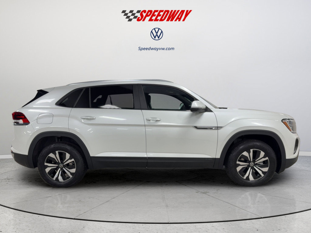 New 2026 Volkswagen Atlas Cross Sport SE AWD/4WD image 11