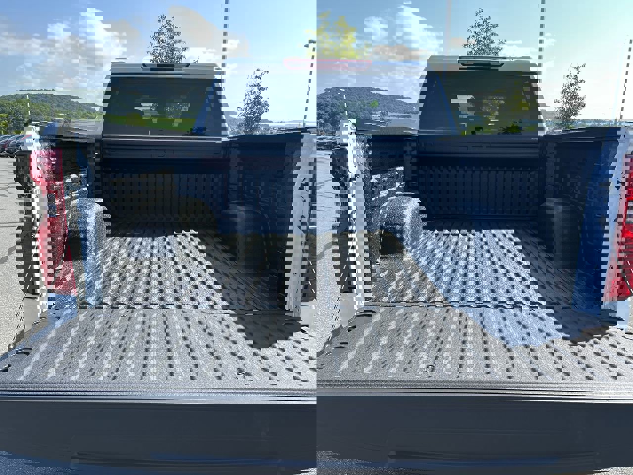 New 2026 Chevrolet Silverado 1500 Custom w/ Rally Edition image 9