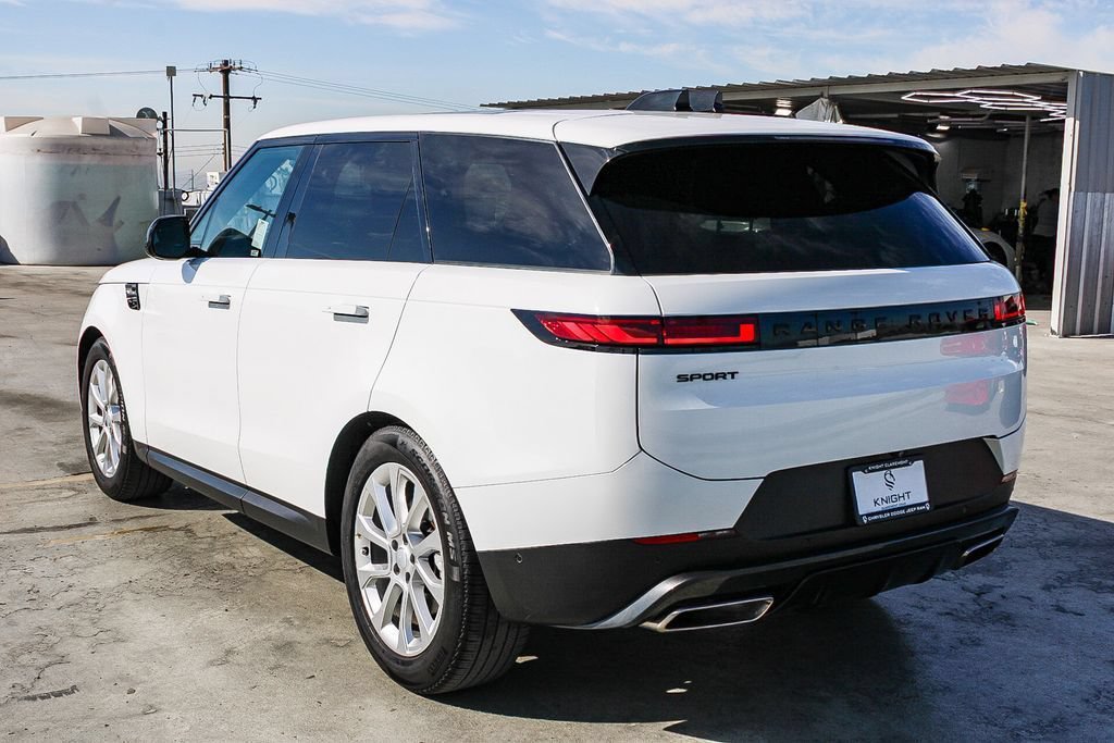 Used 2025 Land Rover Range Rover Sport SE AWD/4WD image 7