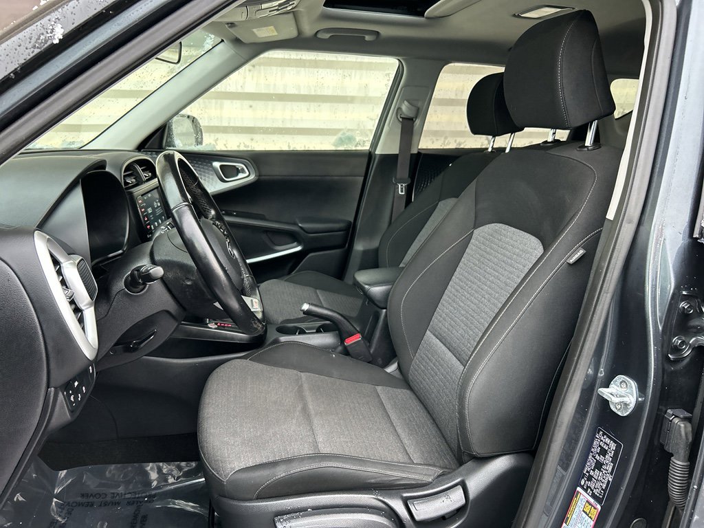 Used 2020 Kia Soul GT-Line w/ GT 2.0L Power Sunroof Package image 12