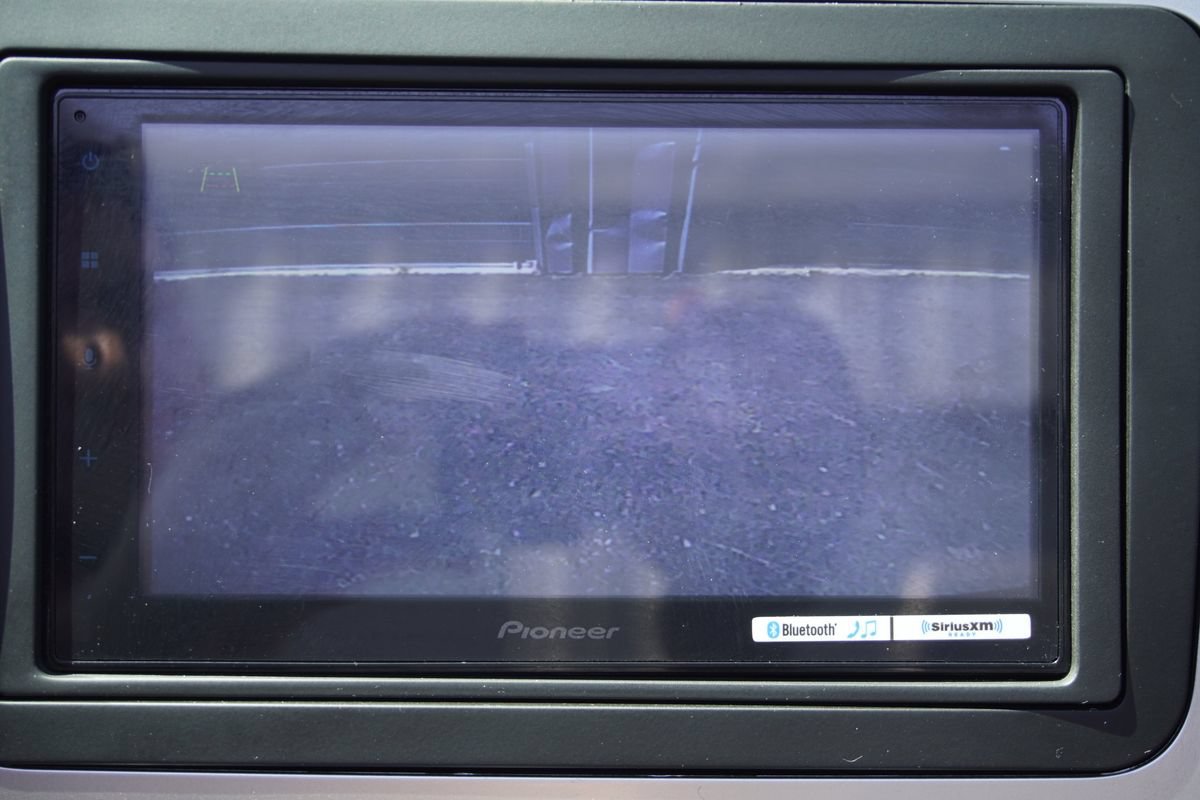 Used 2013 Volkswagen Eos FWD image 19