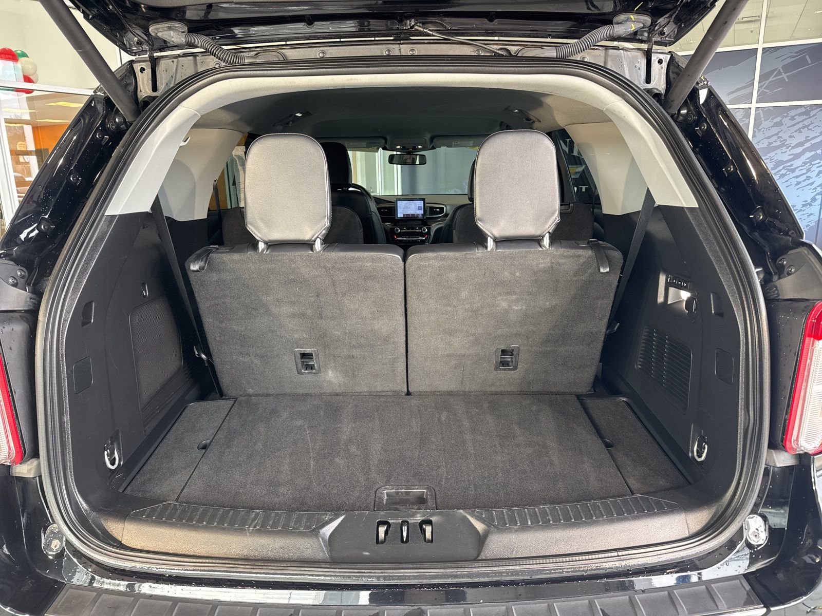 Used 2023 Ford Explorer Limited w/ Equipment Group 301A image 14