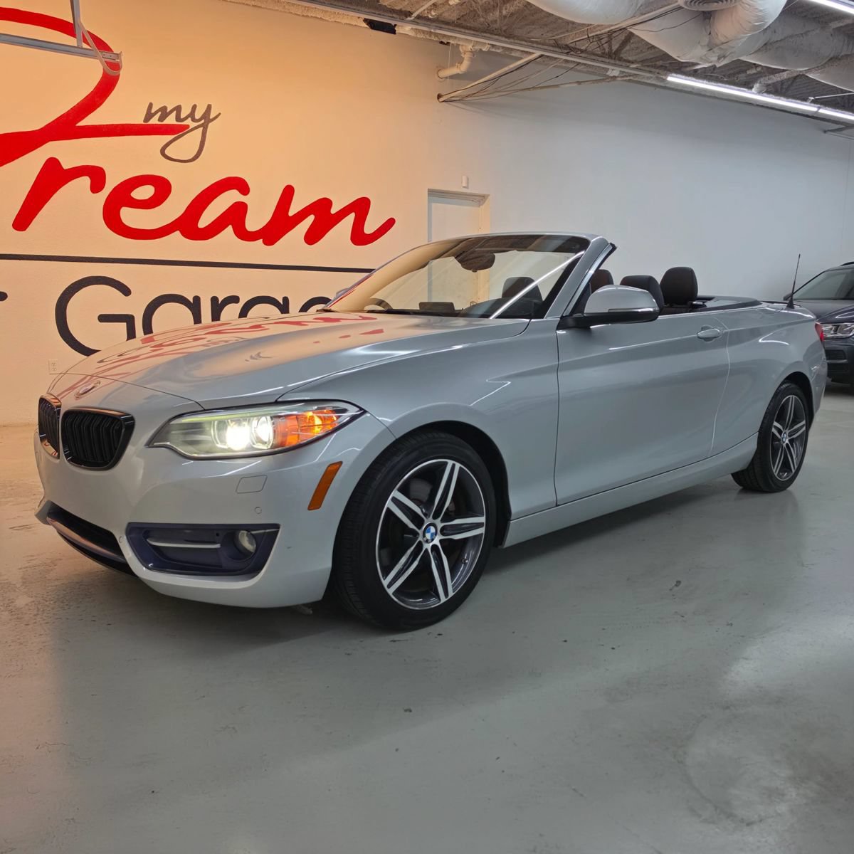 Used 2017 BMW 230i Convertible RWD image 28