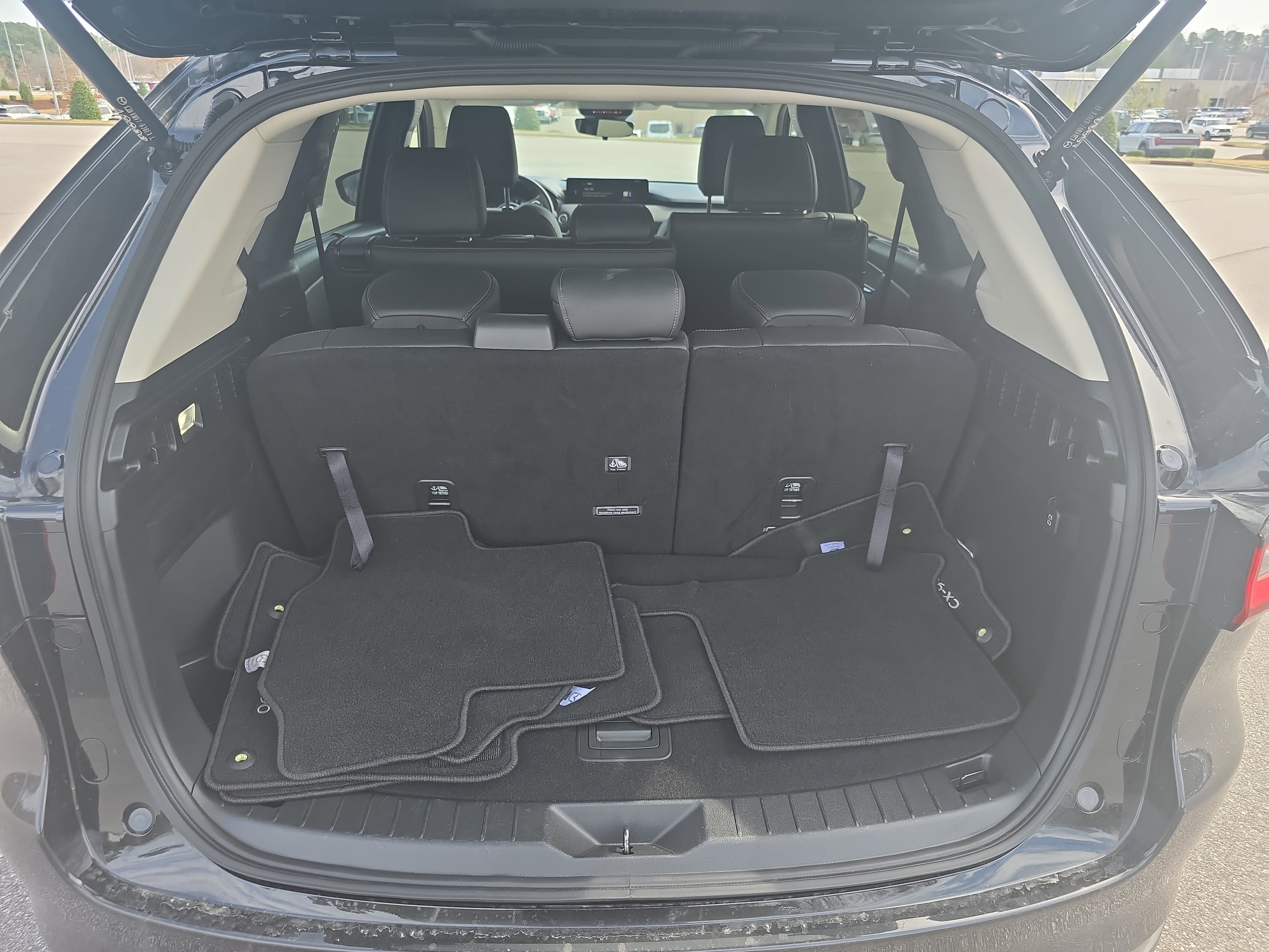 Used 2025 MAZDA CX-90 3.3 Turbo w/ Preferred Package image 12