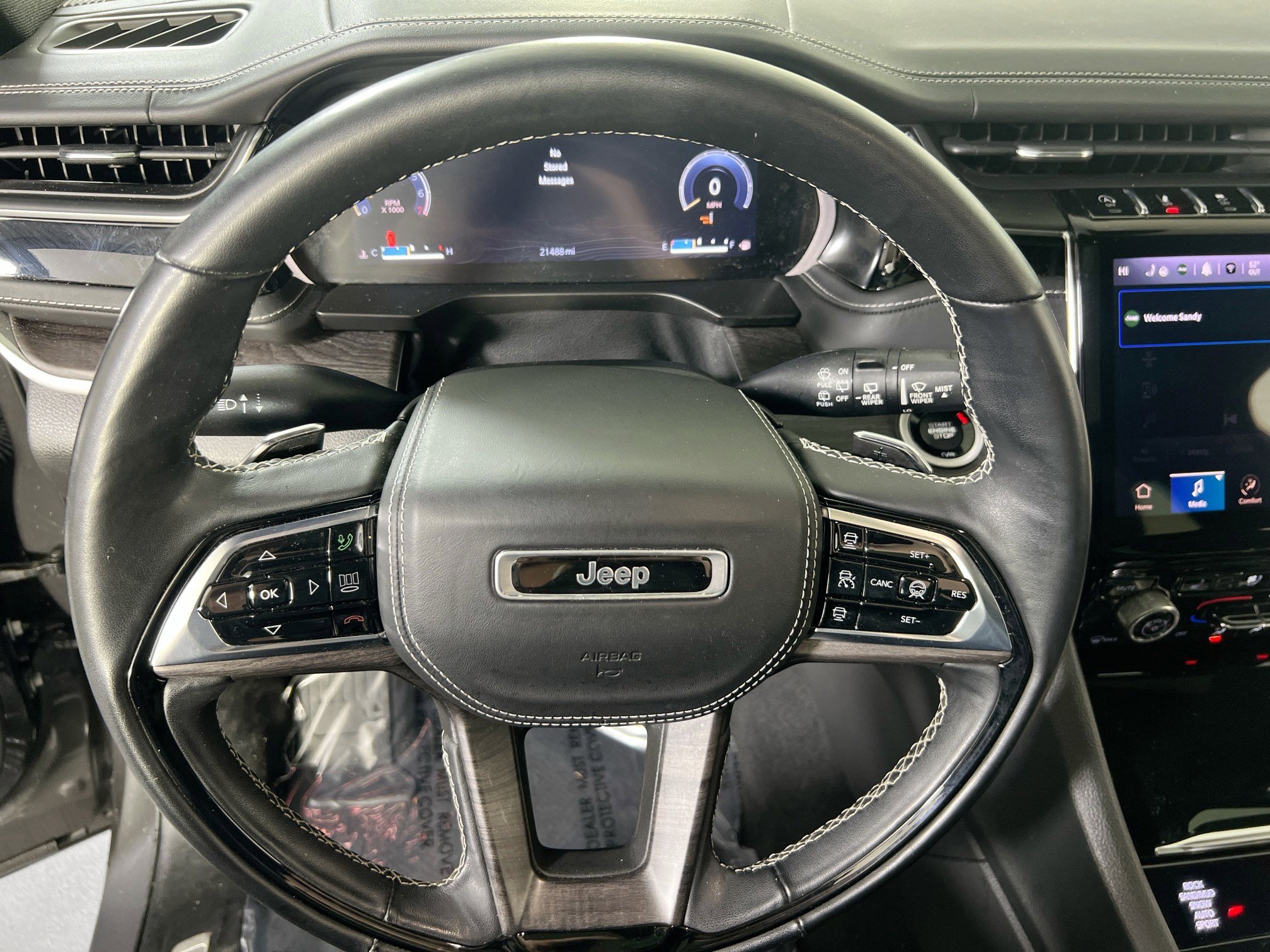 Used 2022 Jeep Grand Cherokee Overland w/ Adv Protech Group III image 11