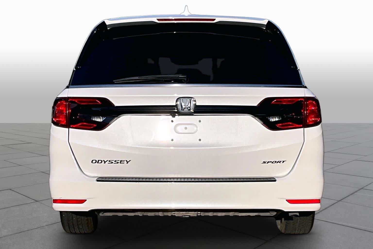 Used 2023 Honda Odyssey Sport image 5