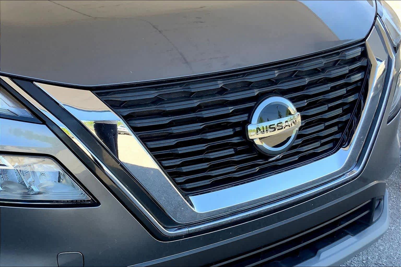 Used 2022 Nissan Rogue SV AWD/4WD image 32