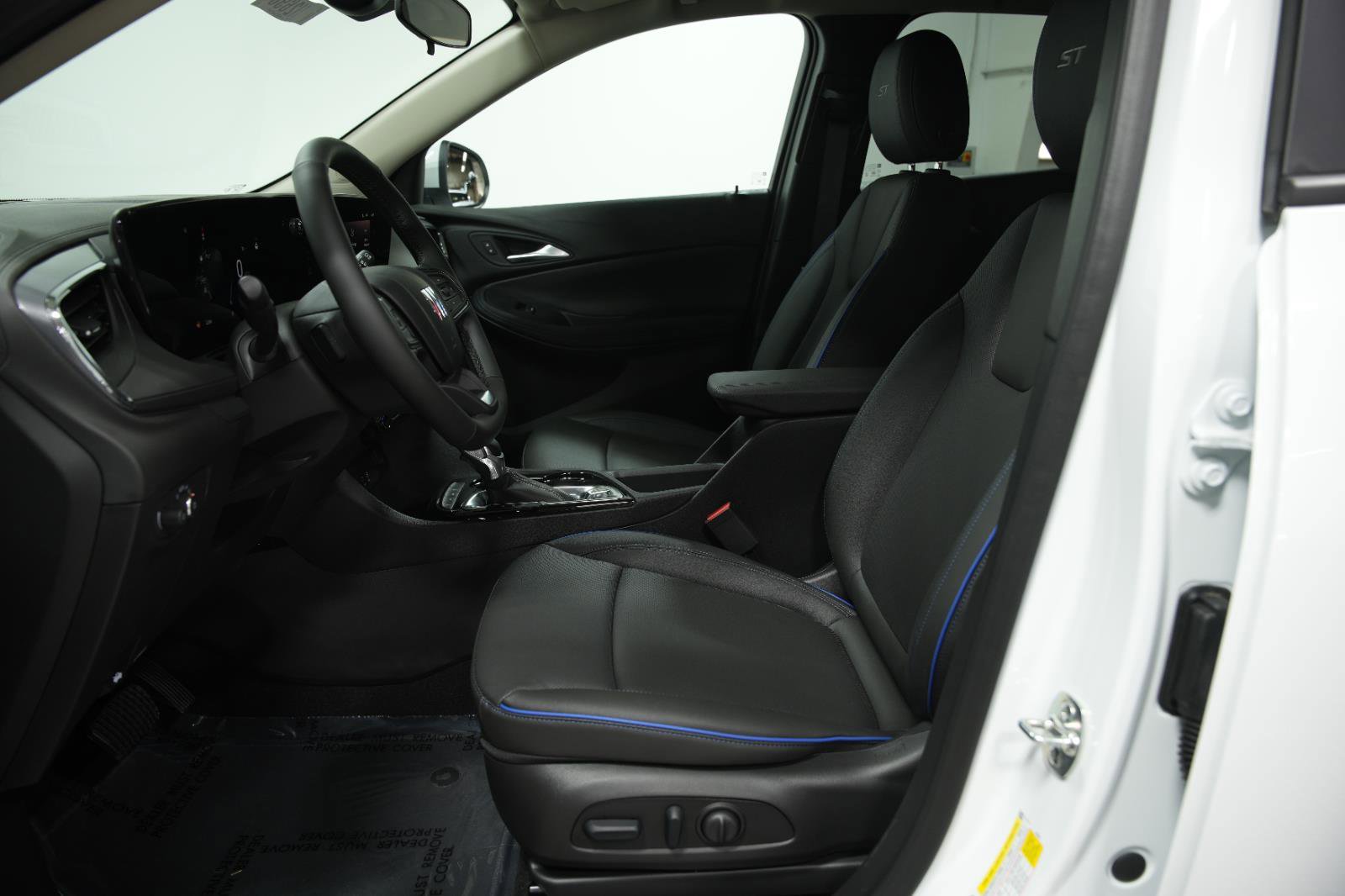 New 2026 Buick Encore GX Sport Touring w/ Comfort Package AWD/4WD image 26
