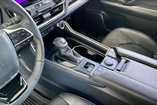 Used 2024 Toyota Grand Highlander Limited image 15