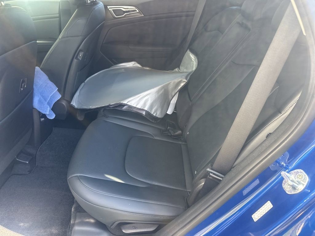 Certified 2023 Kia Sportage EX image 3