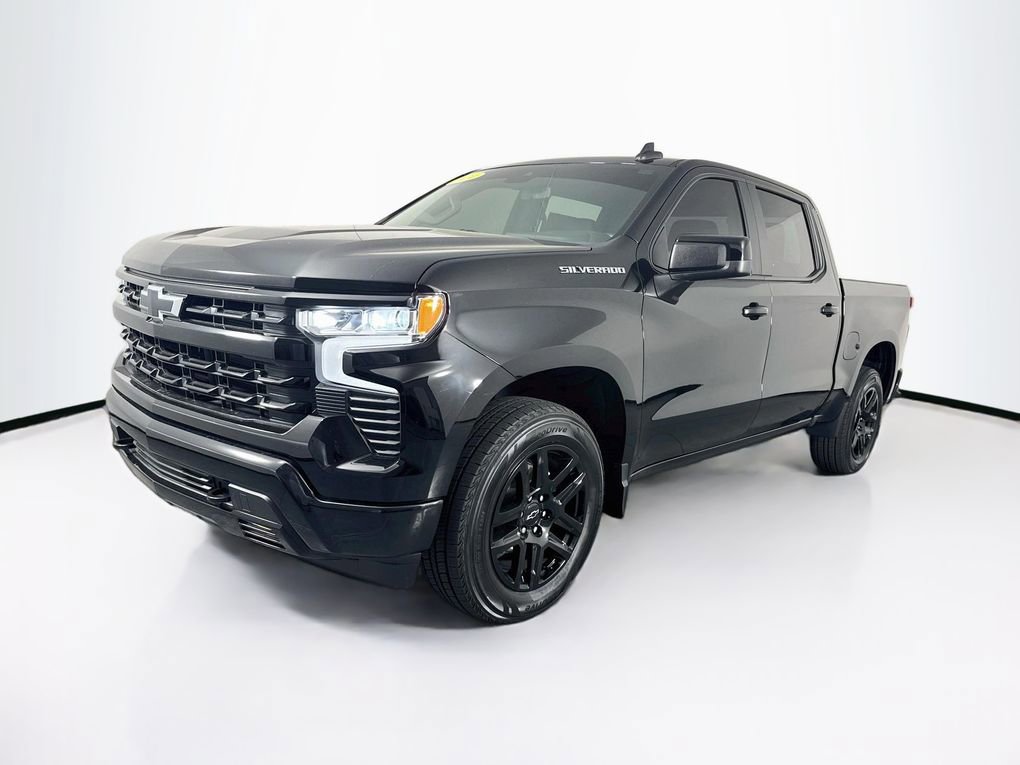 Used 2024 Chevrolet Silverado 1500 RST RWD image 3