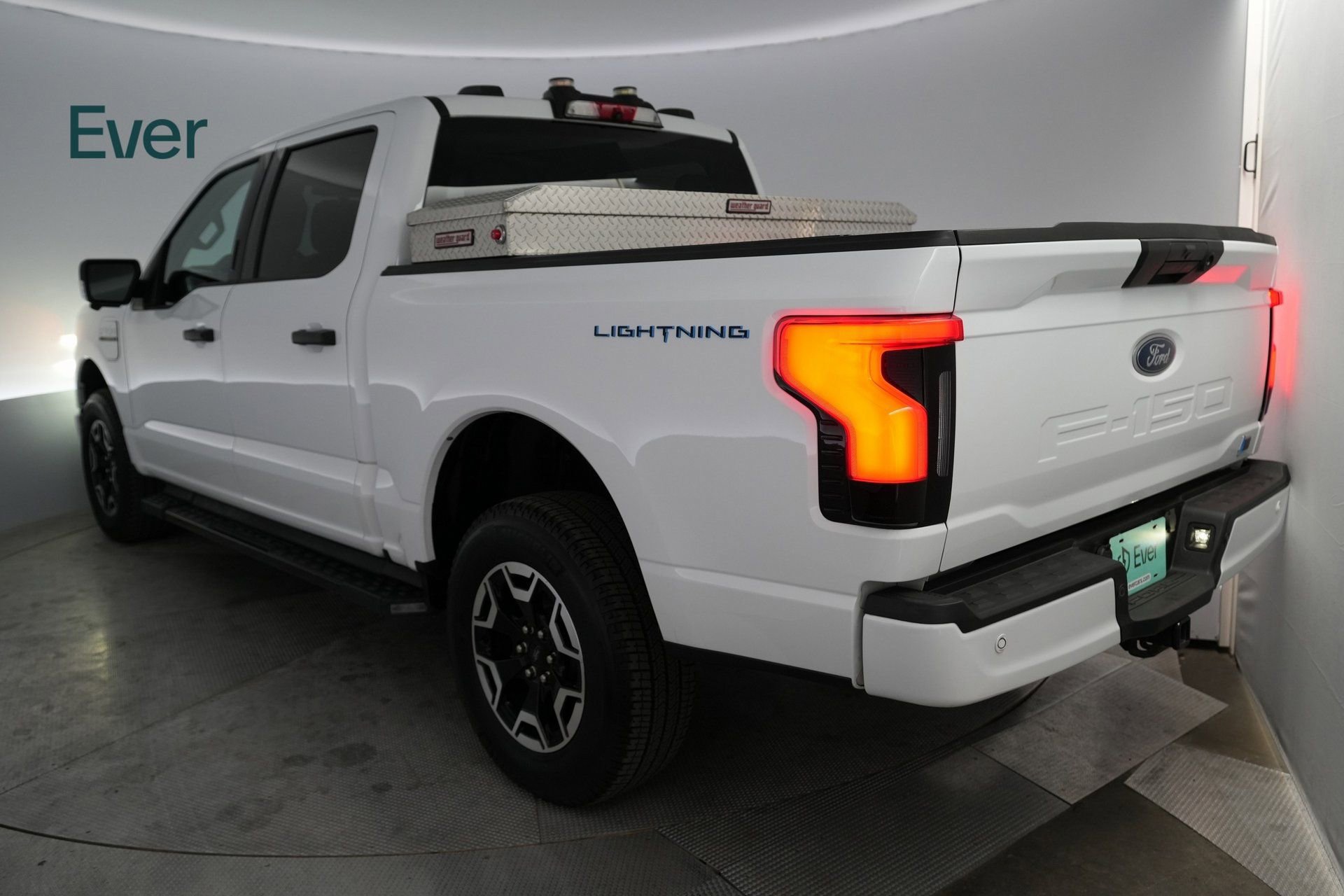 Used 2023 Ford F150 Lightning XLT image 3