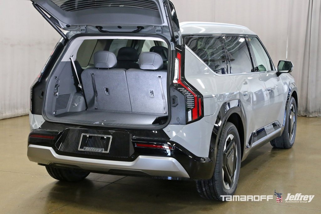 New 2026 Kia EV9 Land image 20