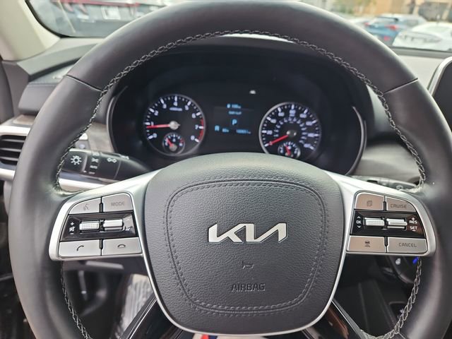 Used 2022 Kia Telluride EX image 30