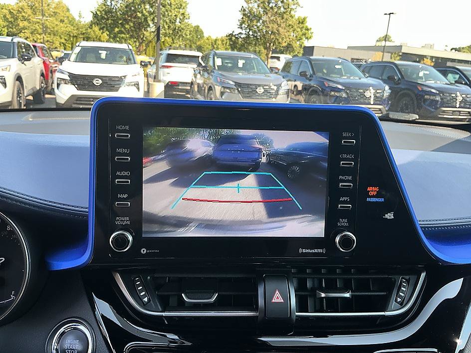 Used 2021 Toyota C-HR XLE FWD image 17