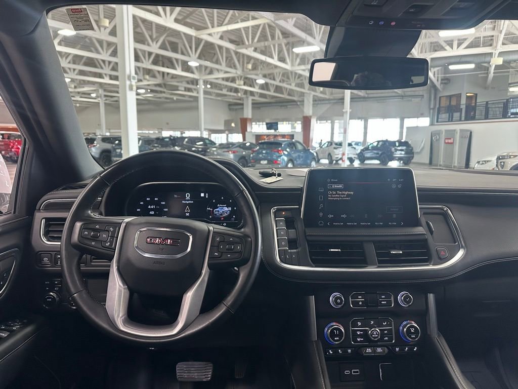 Used 2023 GMC Yukon XL SLT w/ SLT Luxury Package AWD/4WD image 14