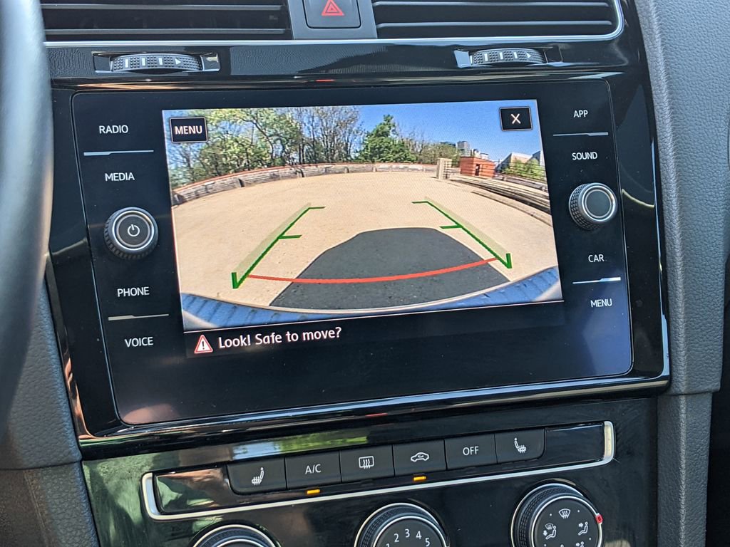 Used 2019 Volkswagen GTI SE w/ SE Experience Package image 16