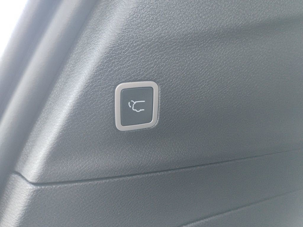 New 2026 Chrysler Pacifica Select image 14