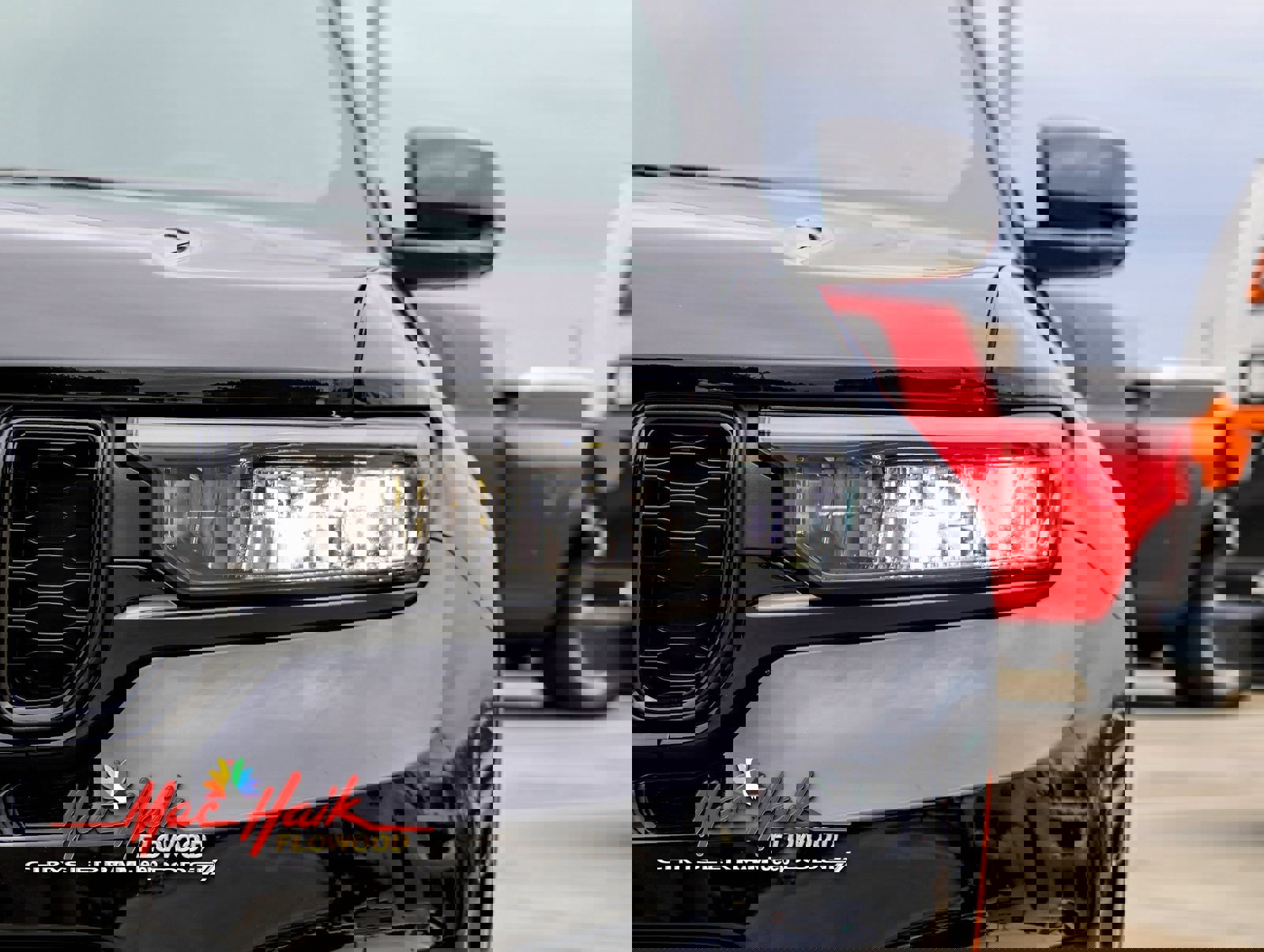 Used 2025 Jeep Grand Cherokee L Limited w/ Black Appearance Package image 5