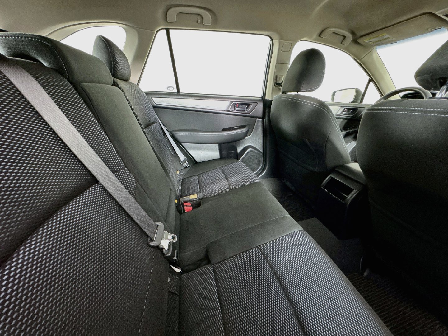 Used 2019 Subaru Outback 2.5i AWD/4WD image 23