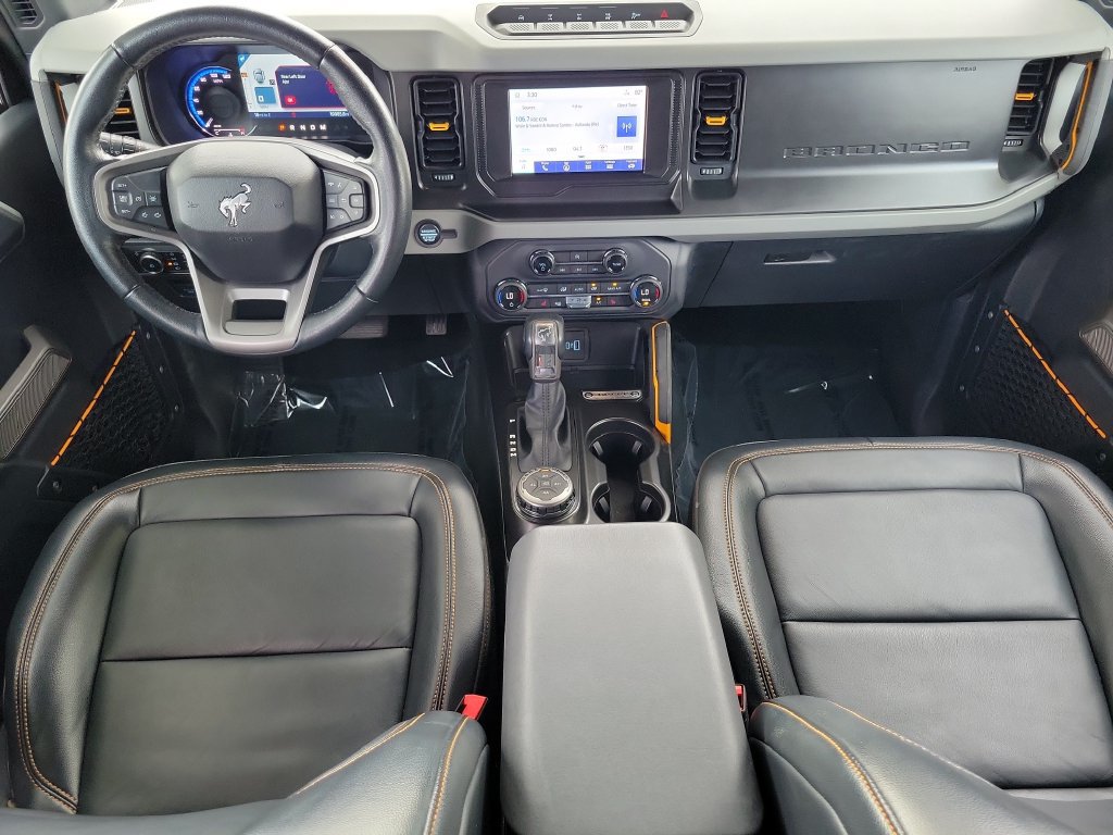 Used 2023 Ford Bronco Badlands w/ Sasquatch Package AWD/4WD image 16