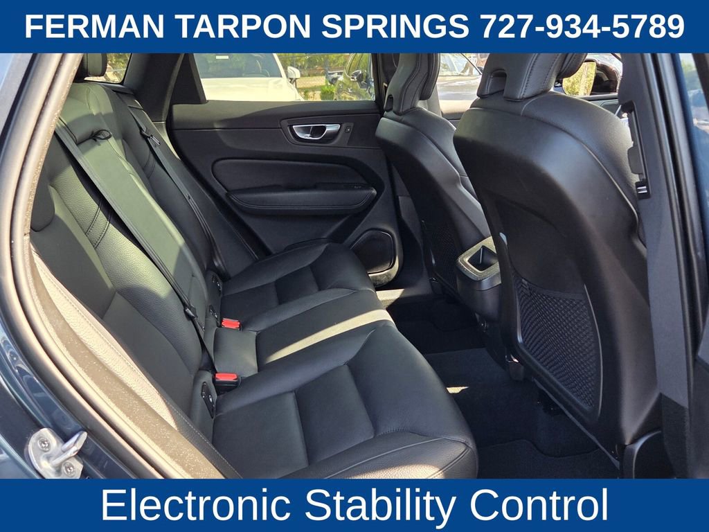 Certified 2024 Volvo XC60 B5 Plus AWD/4WD image 20