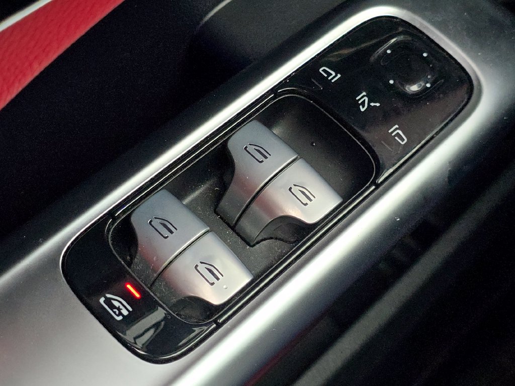 Certified 2023 Mercedes-Benz C 43 AMG 4MATIC Sedan image 21