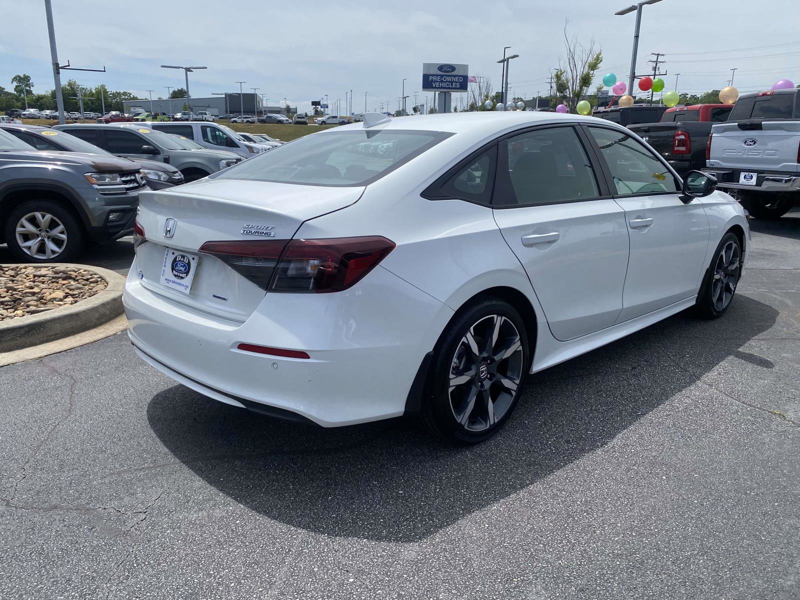 Used 2025 Honda Civic FWD Hybrid Sedan image 7