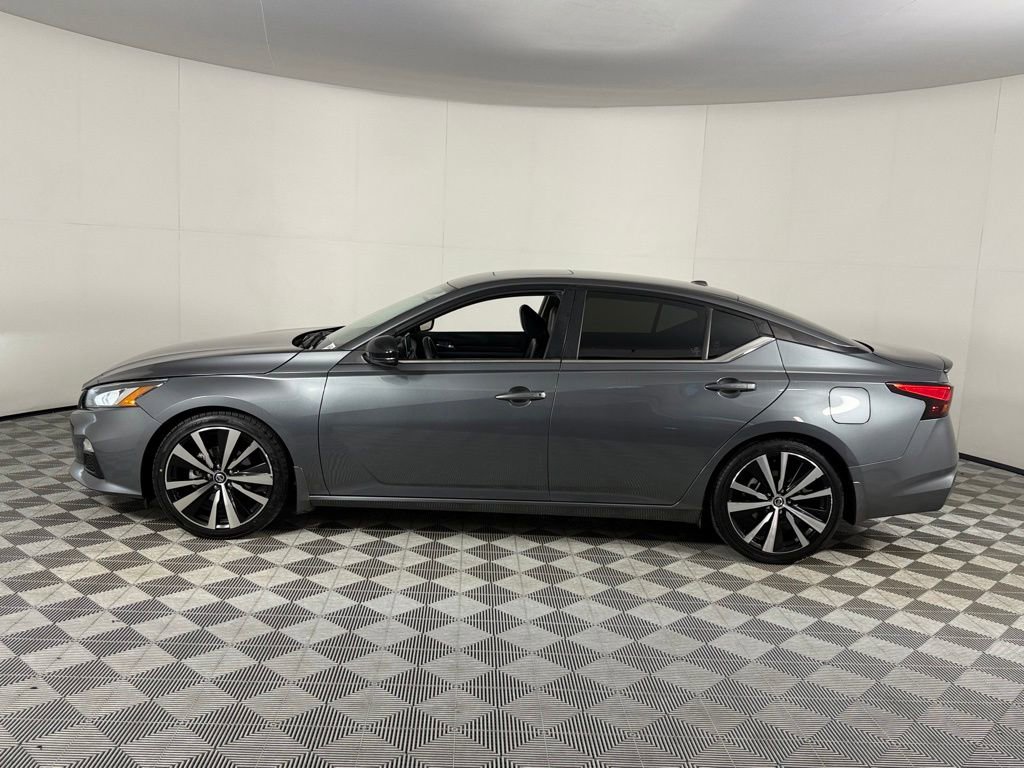 Used 2020 Nissan Altima 2.0 SR FWD image 10