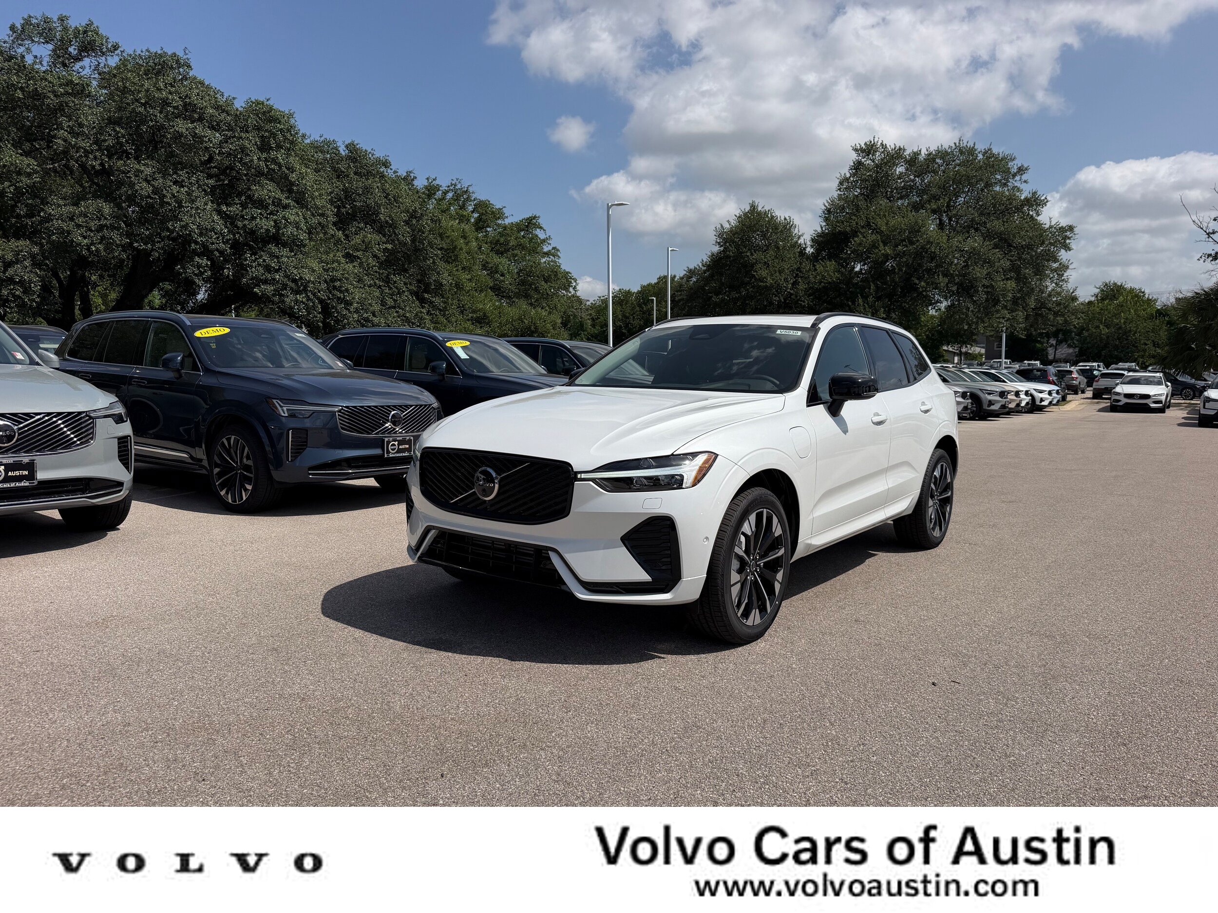 New 2026 Volvo XC60 T8 Plus w/ Climate Package