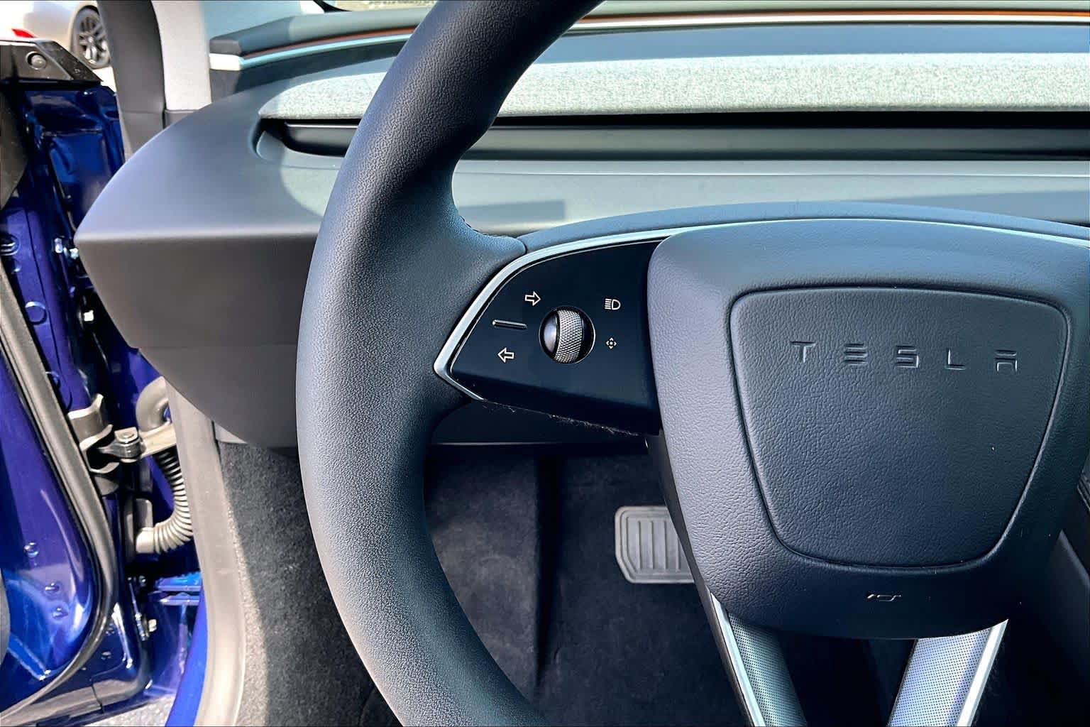 Used 2024 Tesla Model 3 Long Range AWD/4WD image 21