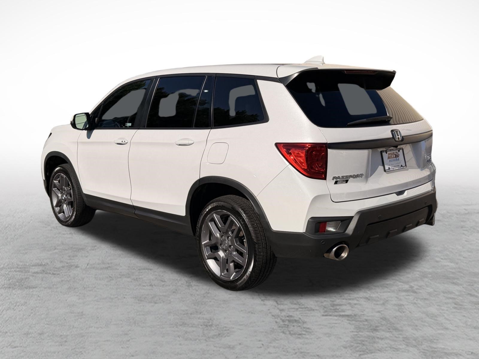 Certified 2023 Honda Passport EX-L image 4