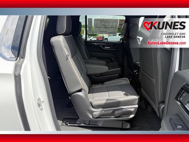 New 2026 GMC Yukon XL Elevation w/ Elevation Premium Package AWD/4WD image 19