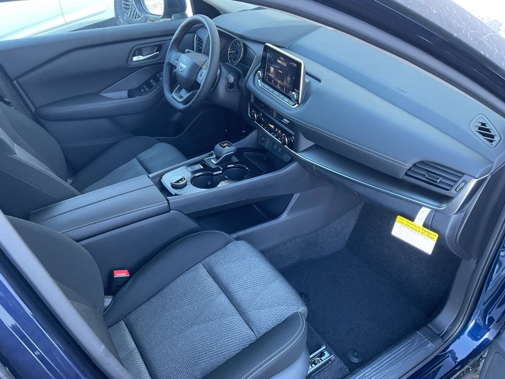 New 2026 Nissan Rogue SV w/ Cold Weather Package AWD/4WD image 18