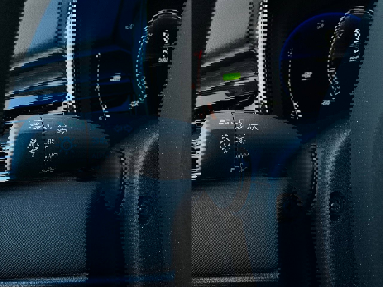 Used 2025 Toyota Camry LE image 33