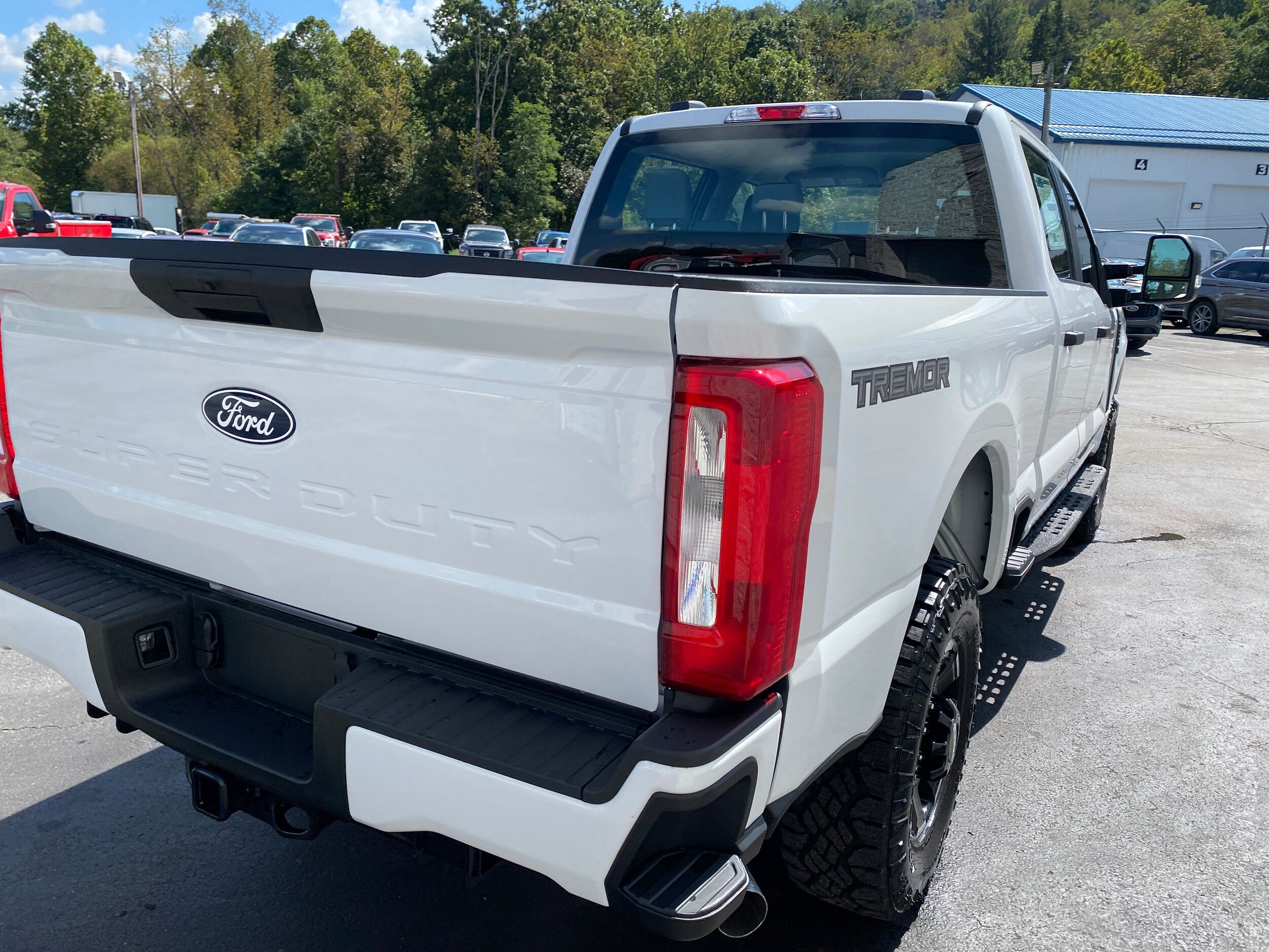 New 2027 Ford F250 XL w/ Tremor Off-Road Package AWD/4WD image 10