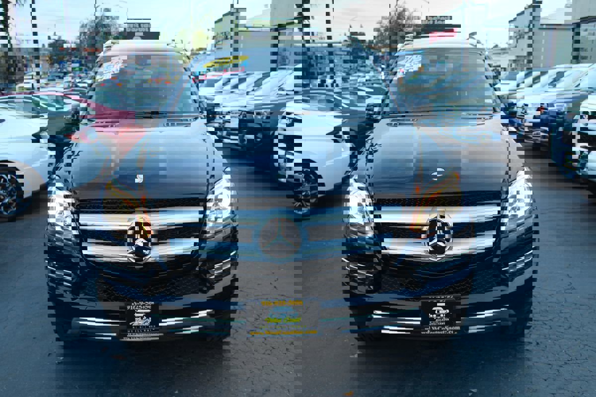 Used 2016 Mercedes-Benz GL 450 4MATIC image 3