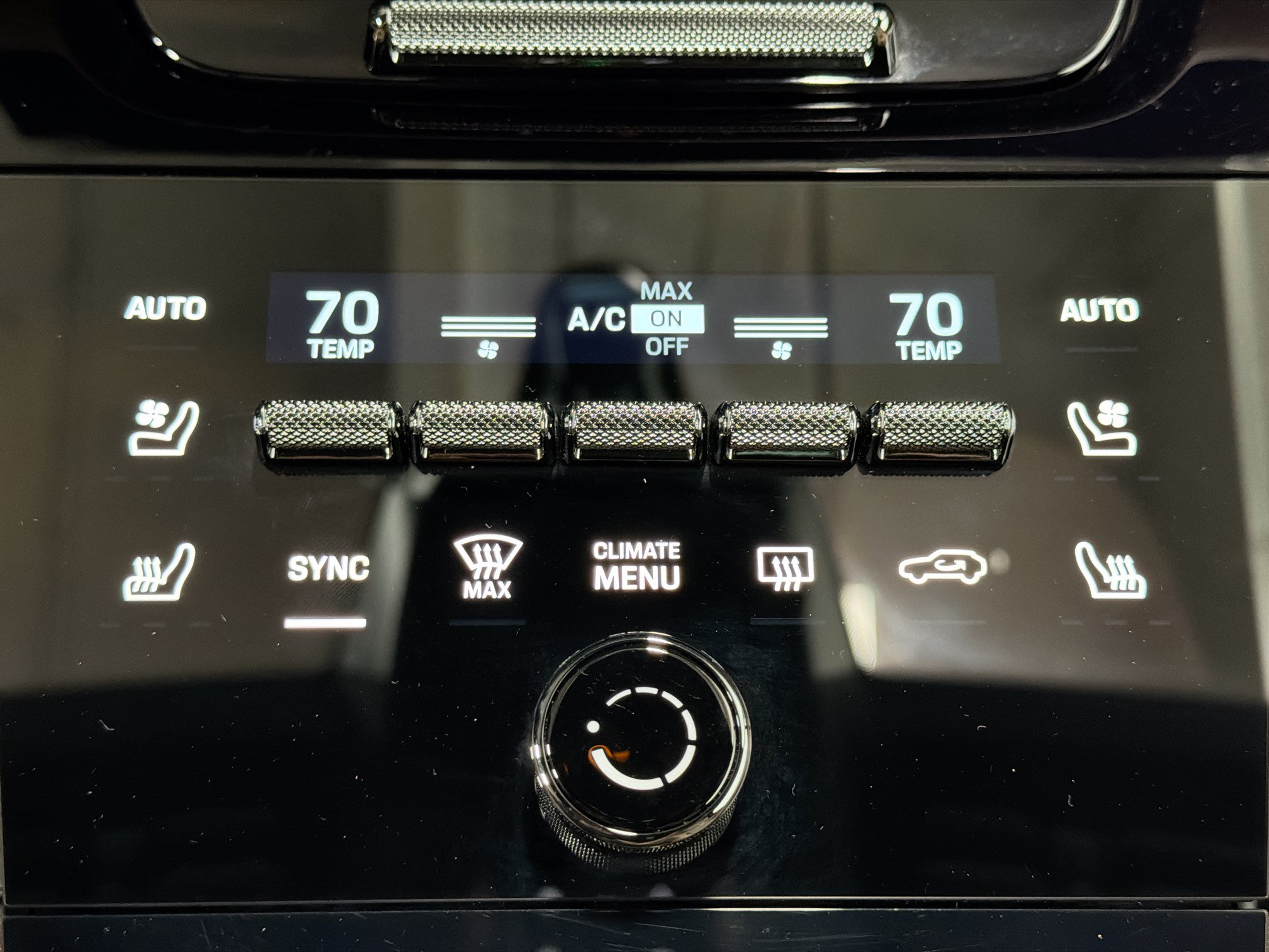 Certified 2026 Porsche Cayenne AWD/4WD image 33