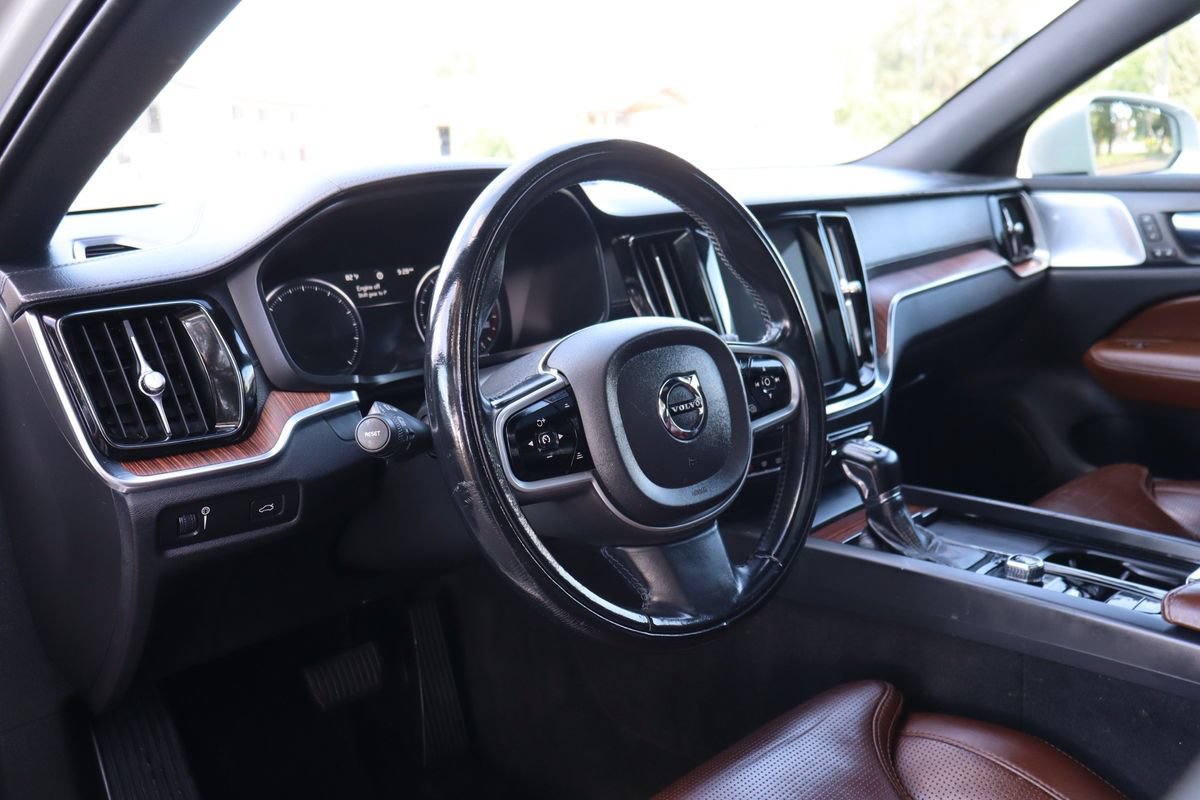 Used 2021 Volvo V60 T5 Cross Country AWD/4WD image 15
