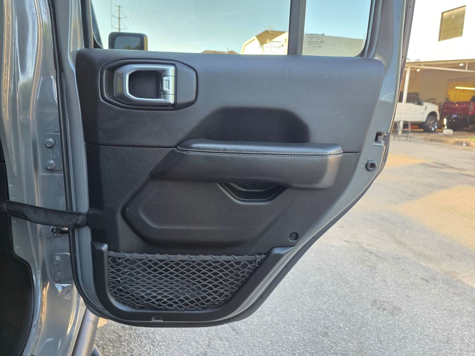 Used 2020 Jeep Gladiator Overland AWD/4WD image 28